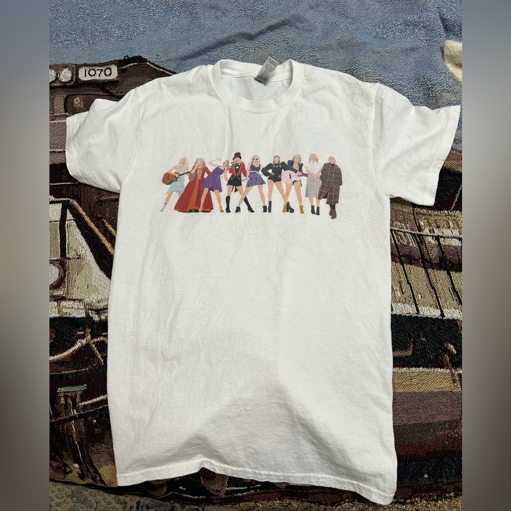 Taylor Swift tee